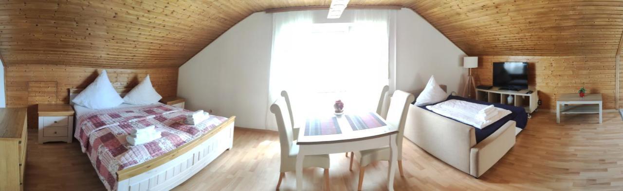 Studio Apartment Bermatingen ภายนอก รูปภาพ