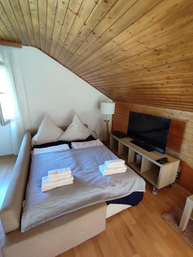 Studio Apartment Bermatingen ภายนอก รูปภาพ